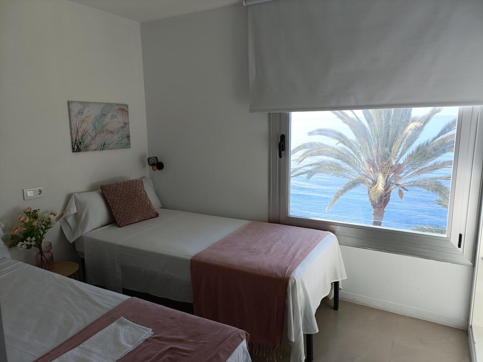 Superb Sea View Apartment Аликанте Екстериор снимка