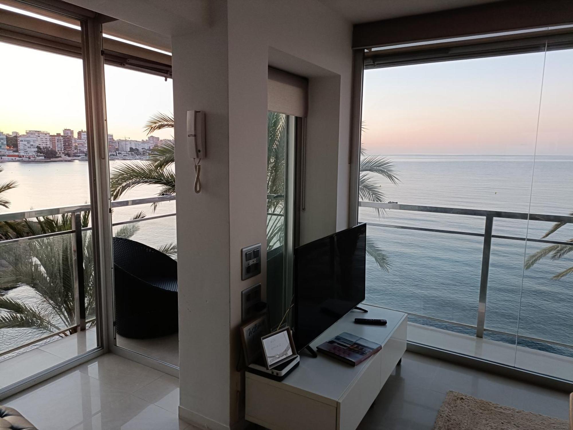 Superb Sea View Apartment Аликанте Екстериор снимка